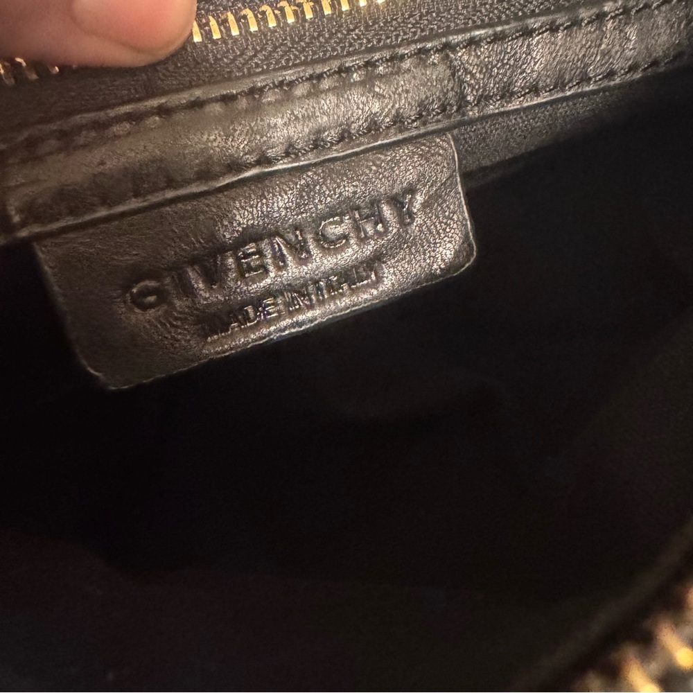 GIVENCHY Pandora Crossbody Bag - Picture 5 of 16